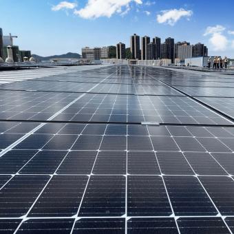 Metalldach Halterung für Solarpanel
