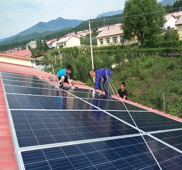 Jilin Baishan 15kw Photovoltaik-Kraftwerk auf dem Dach